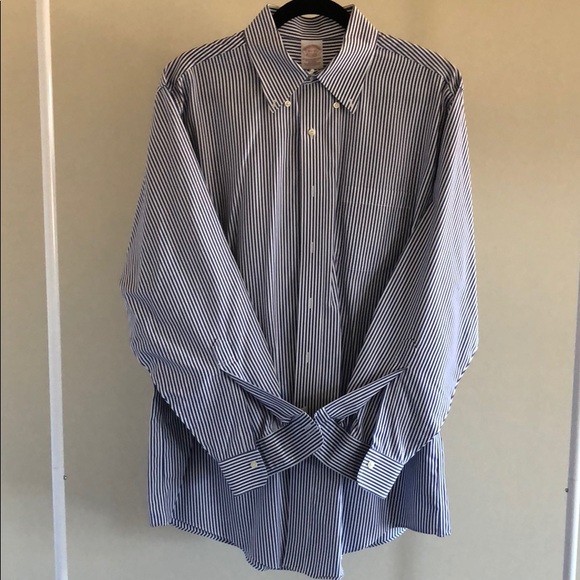 Brooks Brothers button down - Picture 1 of 4